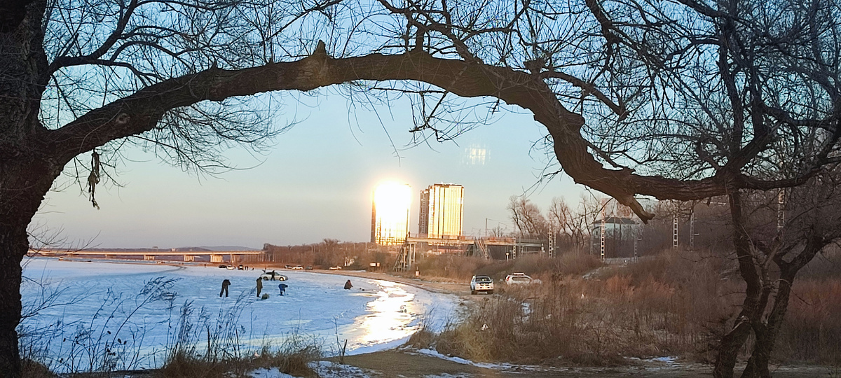 Ж.д. станция Седанка. Амурский залив. Японское море. Владивосток.