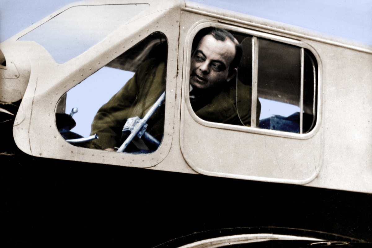     Как Антуан де Сент-Экзюпери стал одним из самых знаменитых авиаторов и писателей планеты