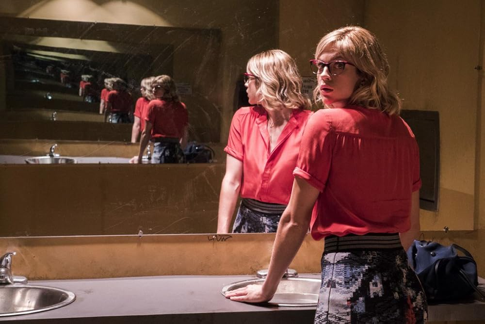 Кадр из фильма «Parallel». Режиссер: Исаак Эсбан. Производство: Bron Studios, Creative Wealth Media Finance, The Realm Films