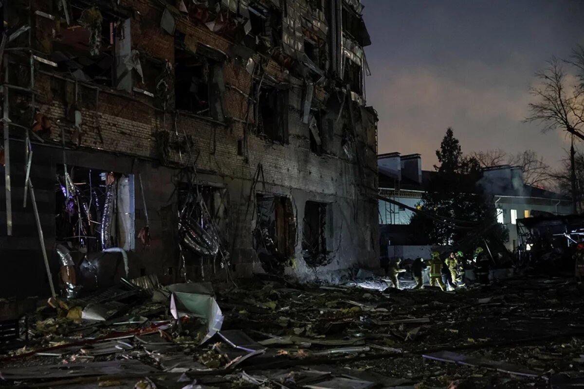    Не город, а настоящий морг.