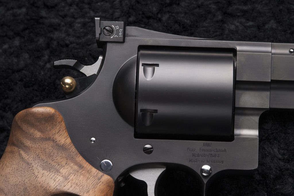 Рама и барабан револьвера Janz.