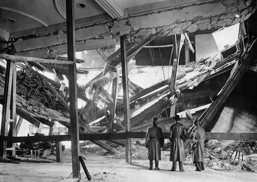 Результат попытки покушения на Адольфа Гитлера в пивном зале в Мюнхене