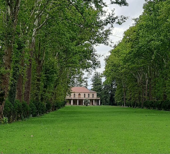 Грузия. Парк. Усадьба