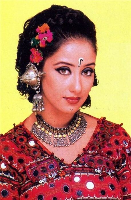 Маниша Койрала. https://i.pinimg.com/736x/e5/35/b3/e535b3dd0fcd54a2834f108b3e623e4a.jpg