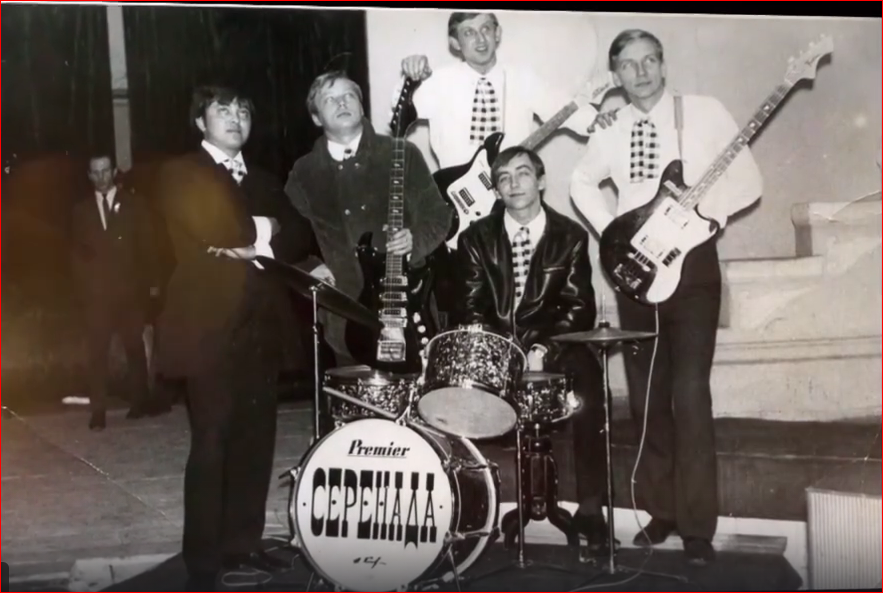 "Серенада" моей юности. Второй слева - Володя