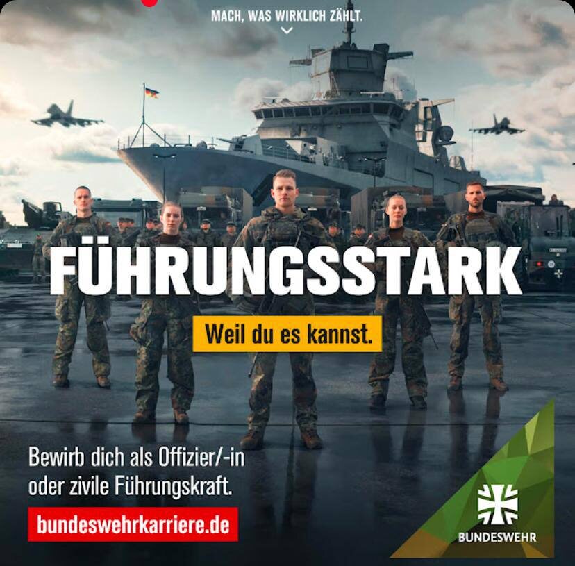 "Но кто-то главный, Кто вечно рвет в атаку, Приказал наступать на лето, И втоптал меня в хаки."(с) 