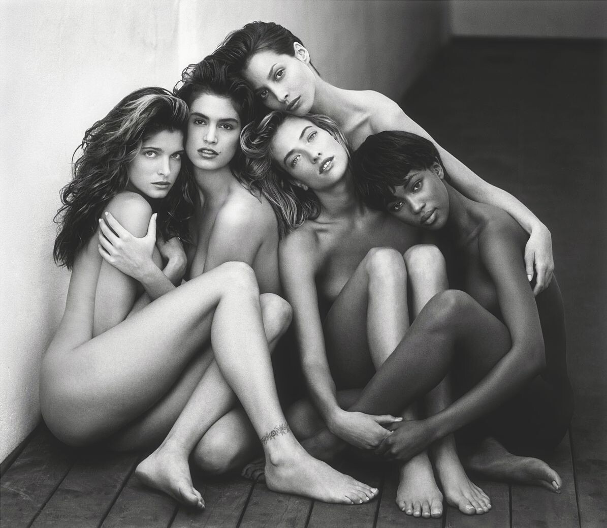ФОТОРАБОТА ОТ ФОТОГРАФА ХЕРБА РИТТСА / Herb Ritts / Топ-модели : Стефани Сеймур, Синди Кроуфорд, Кристи Тарлингтон, Татьяна Патитц, Наоми Кэмпбелл, 1989  год