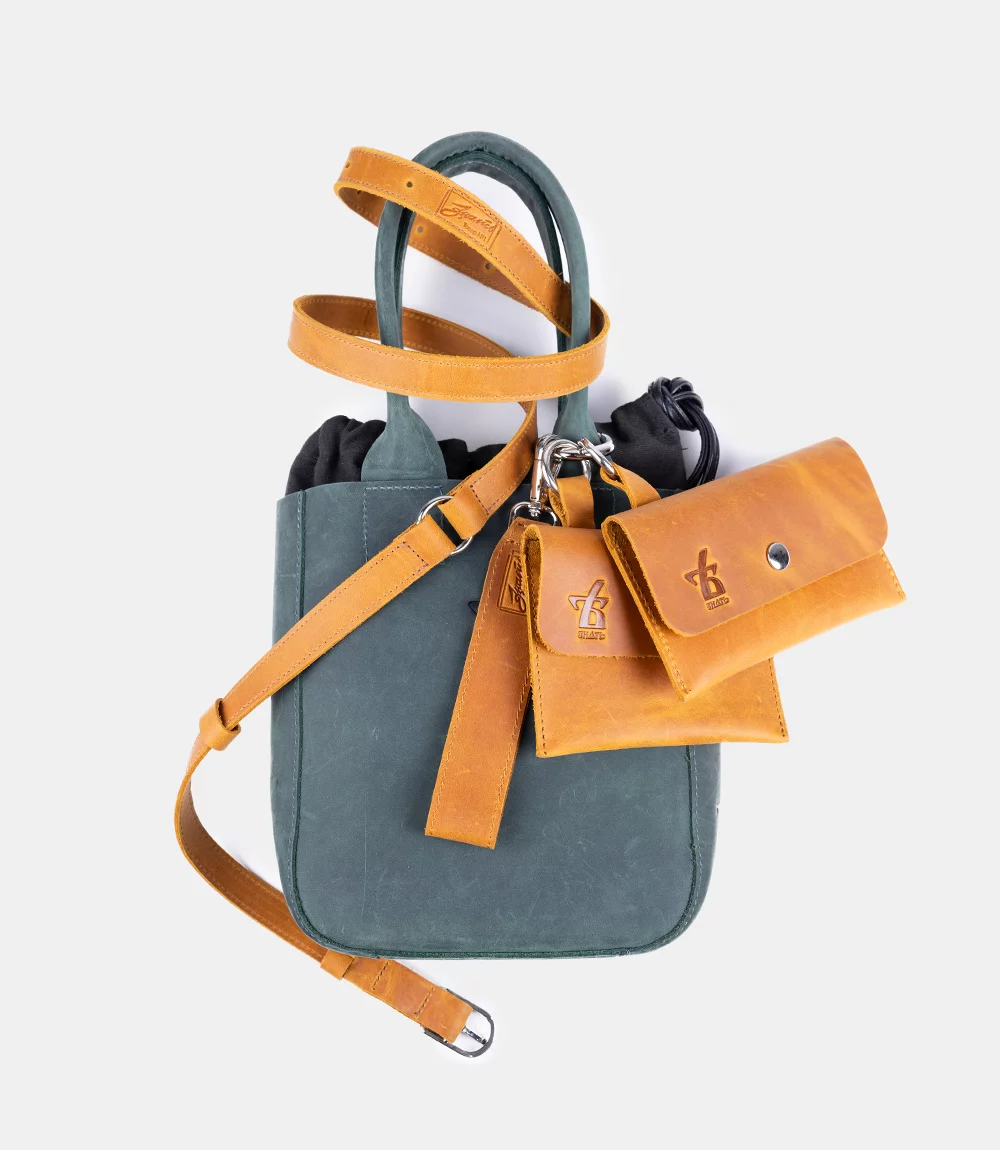 ФОРЕСТ LOVE IS
