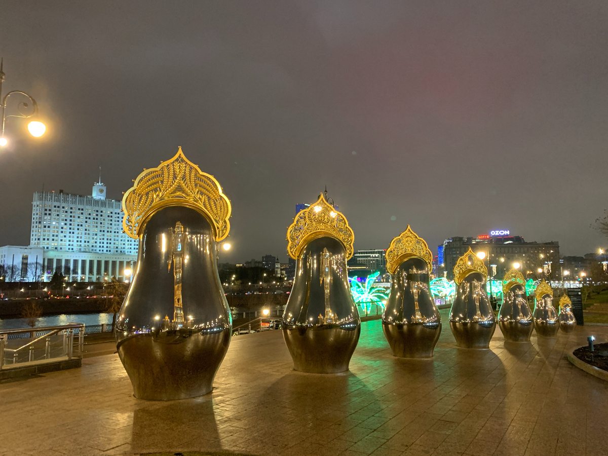 Матрешки и Белый дом