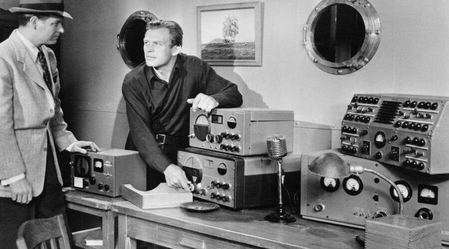    Что такое радио? Фото: Everett Collection, по лицензии shutterstock.com