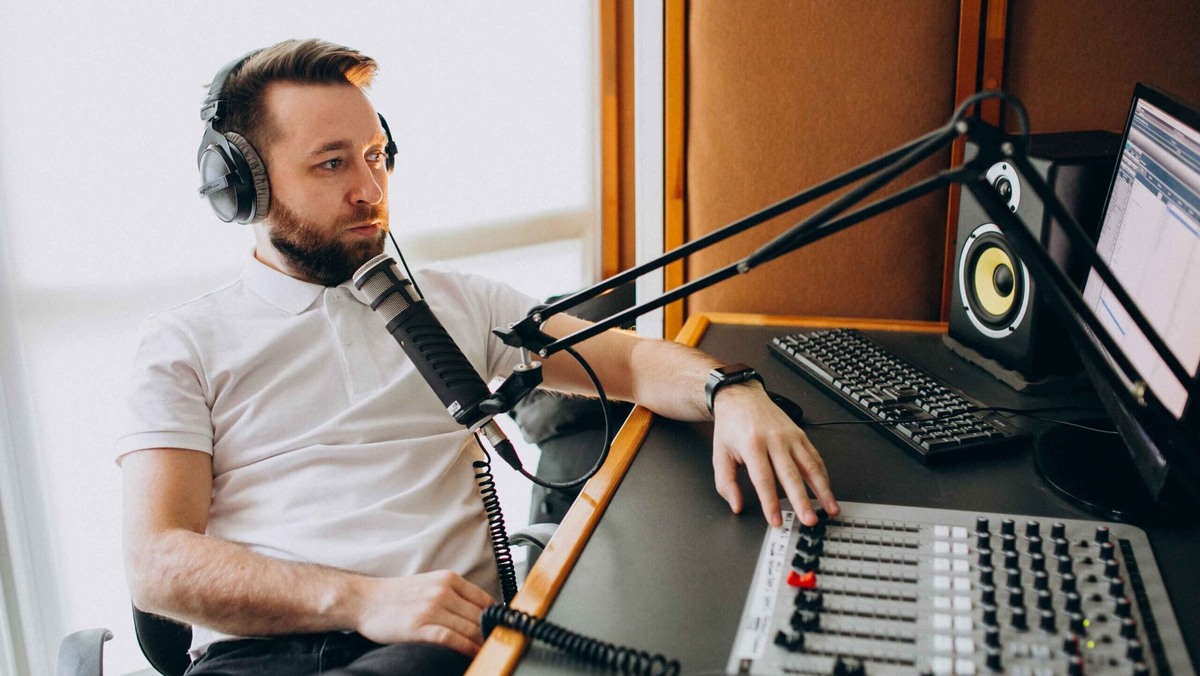    13 февраля 1946 году появилось Радио ООН. Фото: Freepik