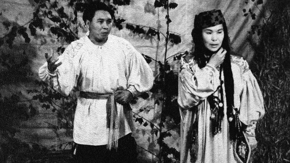    Сцена из спектакля «Одураченный Хорхло». Фото: сайт Министерства культуры Республики Хакасия