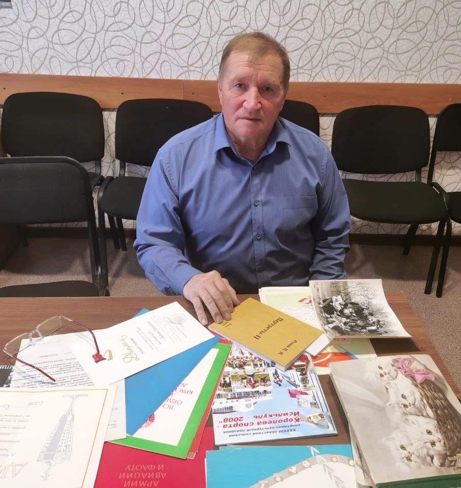 У А.Н. Волкова солидная коллекция дипломов и наград 