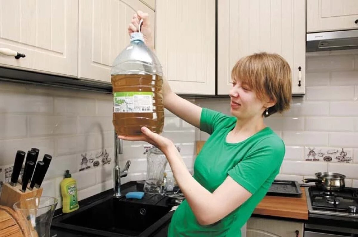    Некачественная питьевая вода – одна из тех проблем, на которые жители массово жаловались новому губернатору.