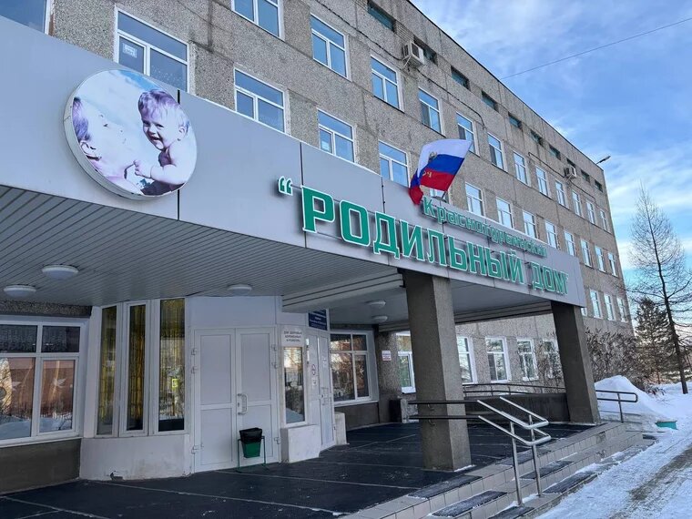 Пациентку забрали в Екатеринбург из краснотурьинского роддома. Фото: Полина Хабарова © URA.RU