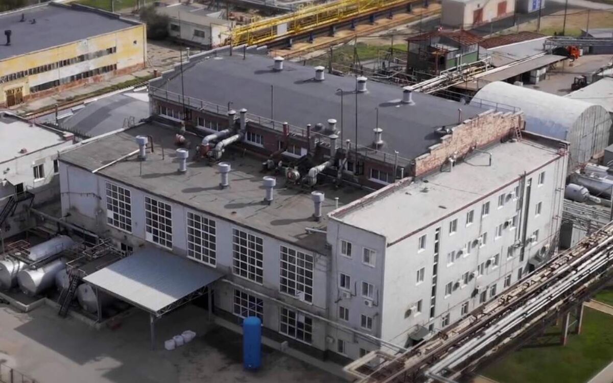    Производителя лекарства от COVID-19 из Волжского захватывают через подставных директоров и подкупленных нотариусов – считает бывший владелец Фото с сайта «МБИ-Синтез»