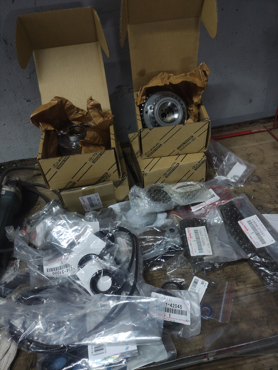 Комплект деталей ГРМ для 2GR-FE