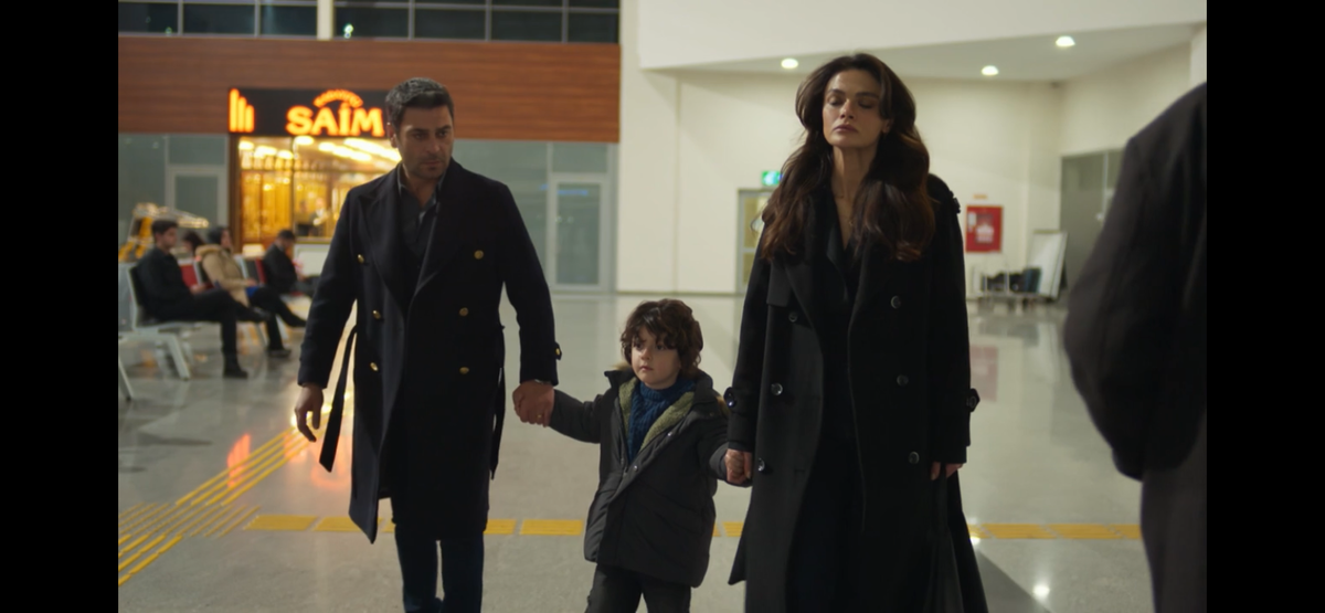 Стоп кадр из сериала «Далёкий город»