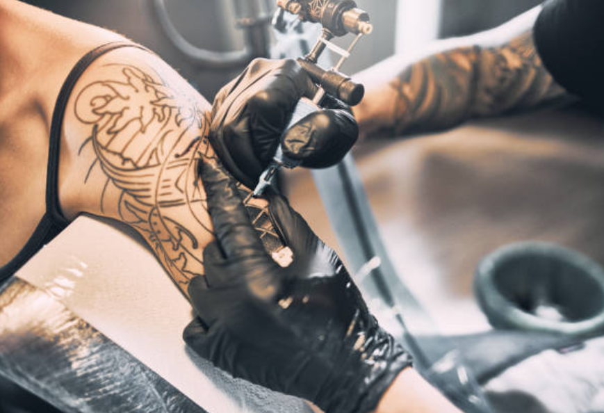    Сделать себе тату хотят только 12% респондентов