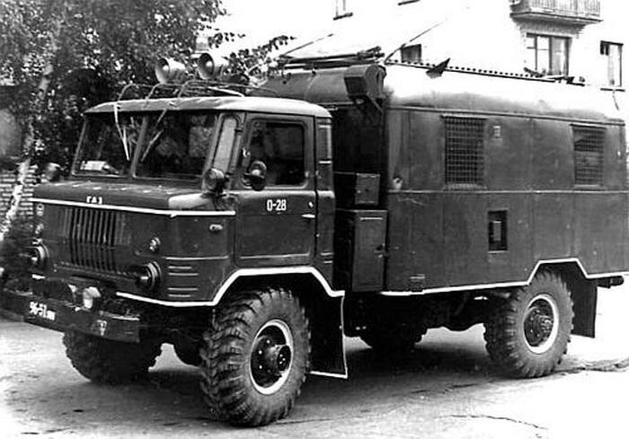 Радиостанция Р-125. Такие сгорели в ангаре батальона связи