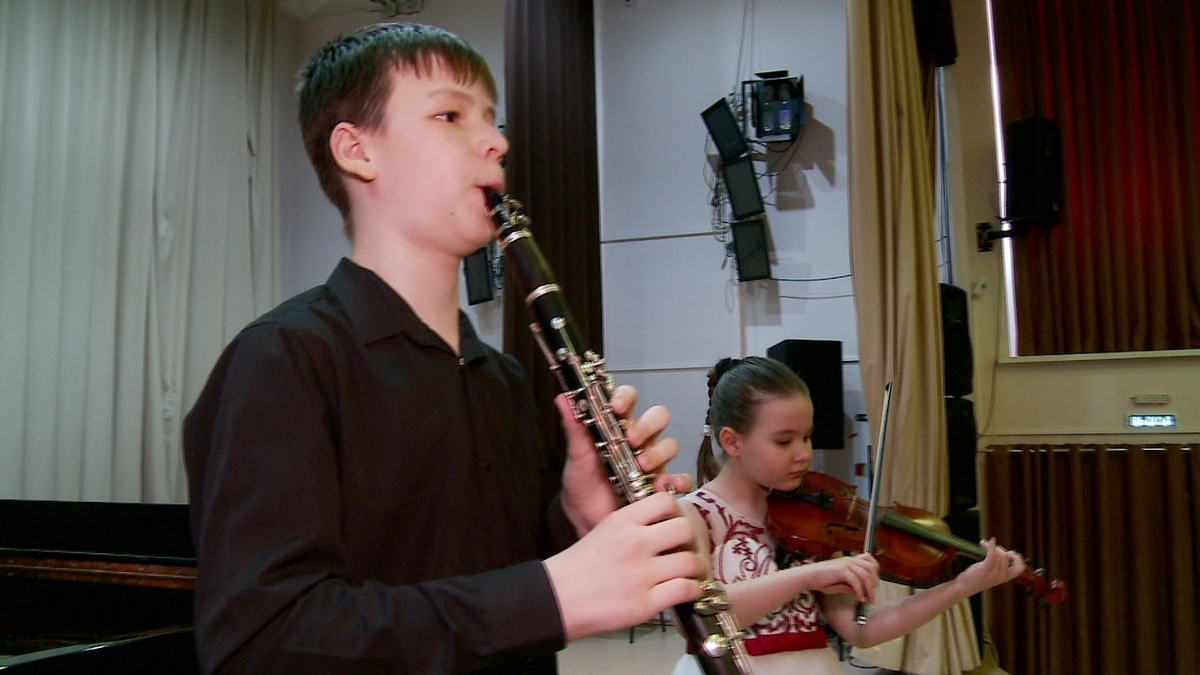 Нелли и Данил вернулись с музыкального конкурса с отличными результатами