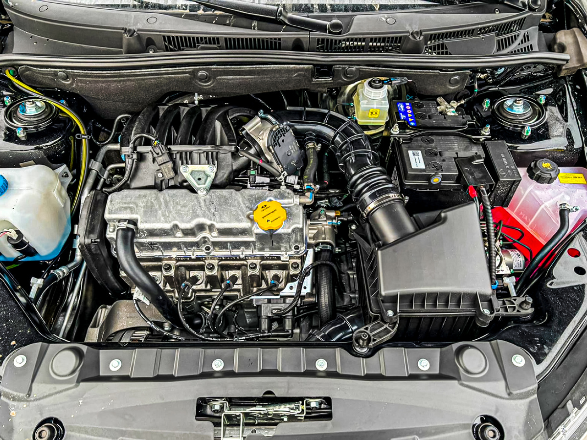 Подкапотное пространство будет схоже с "Грантовским" в вязи с применением тех же агрегатов