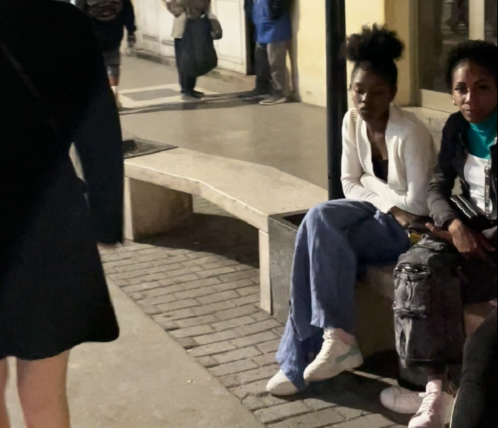 Кубинки сами знакомятся на улице