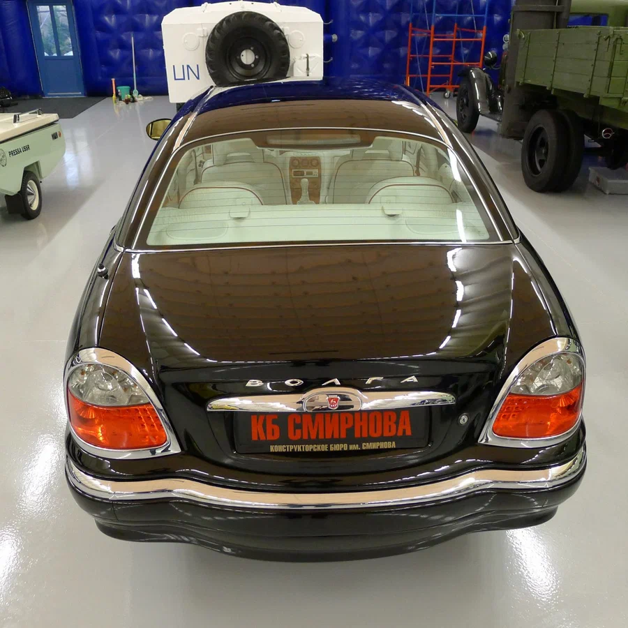 В таком ракурсе отлично читаются мотивы легендарной ГАЗ 21. Источник фото - https://auto.ru/cars/used/sale/gaz/3111/1087433854-6065c010/