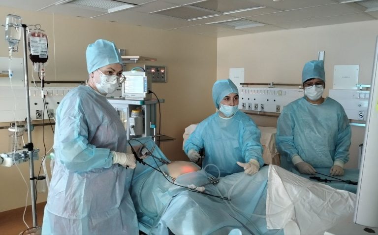    В Оренбурге врачи спасли пациентку с внематочной беременностью Оренбуржье