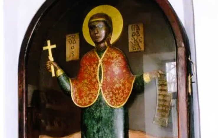 Резной образ Парасевы из Пятницкой часовни Вереи. Источник: краеведческий музей