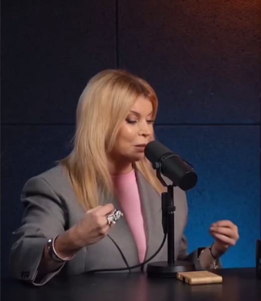 Лада Дэнс. Кадр из шоу С. Ярушина "Музлофт"