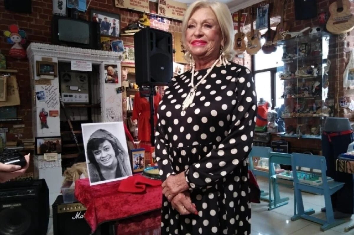    Сын Поргиной опроверг проблемы с легкими у актрисы и назвал причину лечения