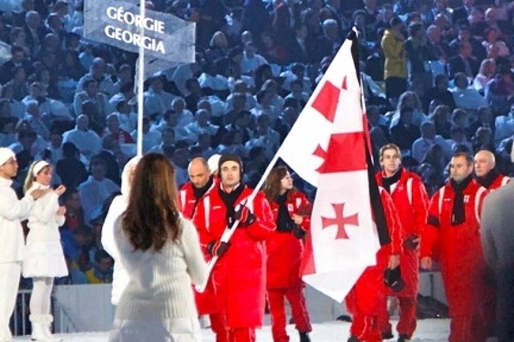   Олимпийская сборная Грузии на церемонии открытия Игр в трауре по умершему спортсмену. Фото: Commons.wikimedia.org
