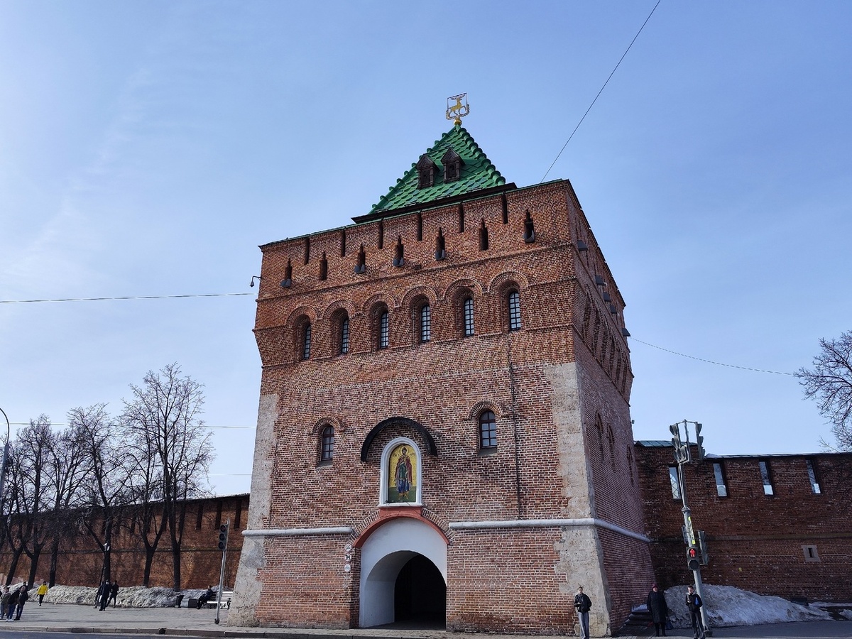 Дмитриевская башня нижегородского кремля. Фото автора