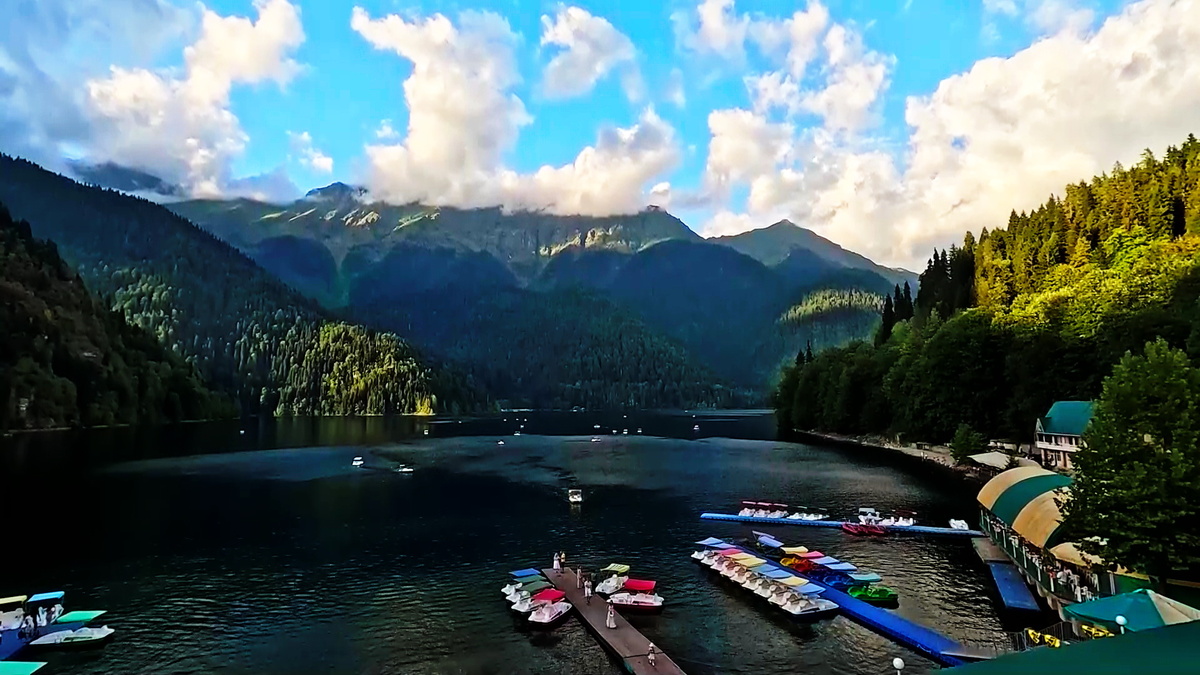    Из Югры запустят прямые авиарейсы в Абхазию