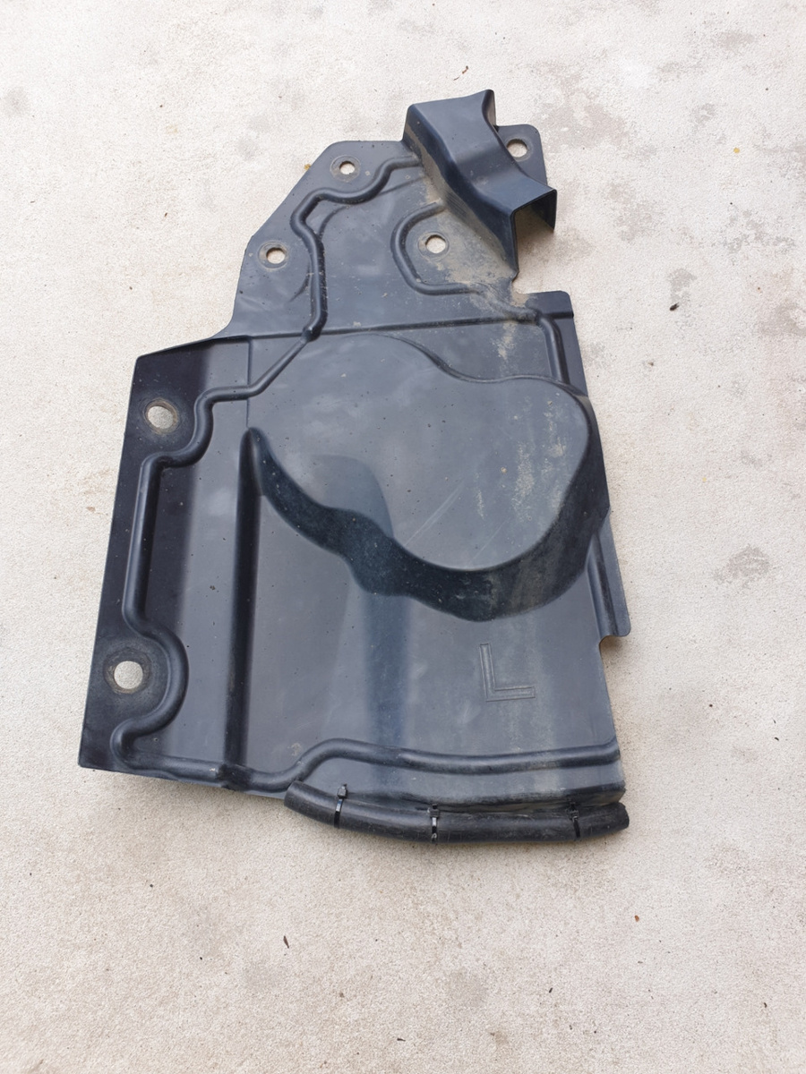 Одел разрезаный шланг и закрепил стяжками.