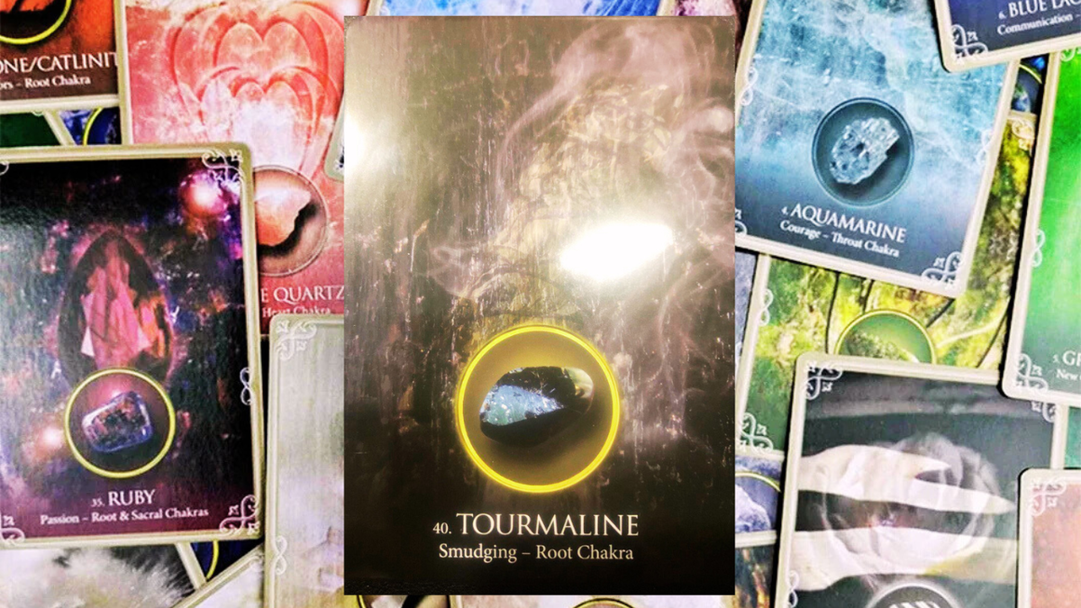 Чёрный турмалин (Шерл). Фото Photo «Eternal Crystals Oracle» Jade-Sky