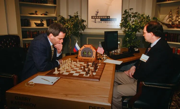    Deep Blue и Гарри Каспаров / Источник фото: Getty Images