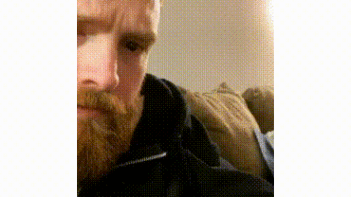 Не бойтесь напоминать клиентам, про качественный уход за бородой