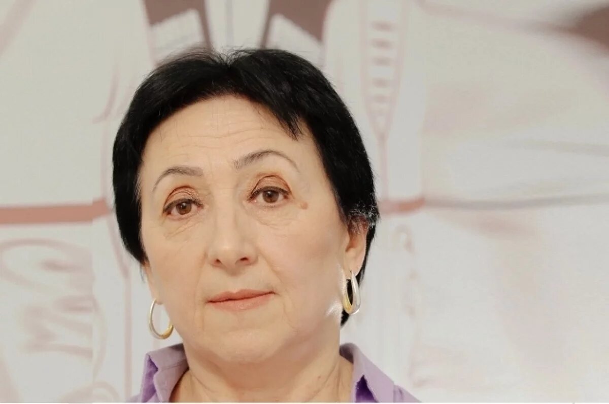    Причиной смерти на сцене артистки Эльзы Датиевой назвали оторвавшийся тромб