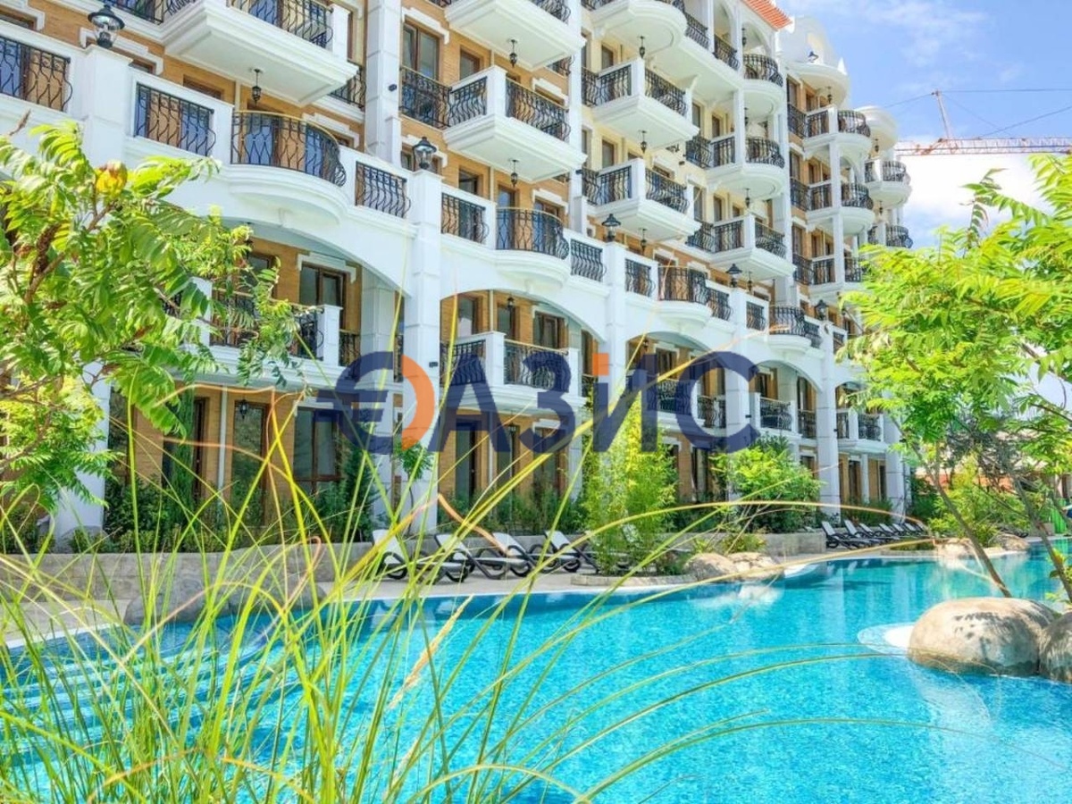 Как выглядит сам дом в котором продаеться терхкомнатная квартира за 133 тысячи евро. 