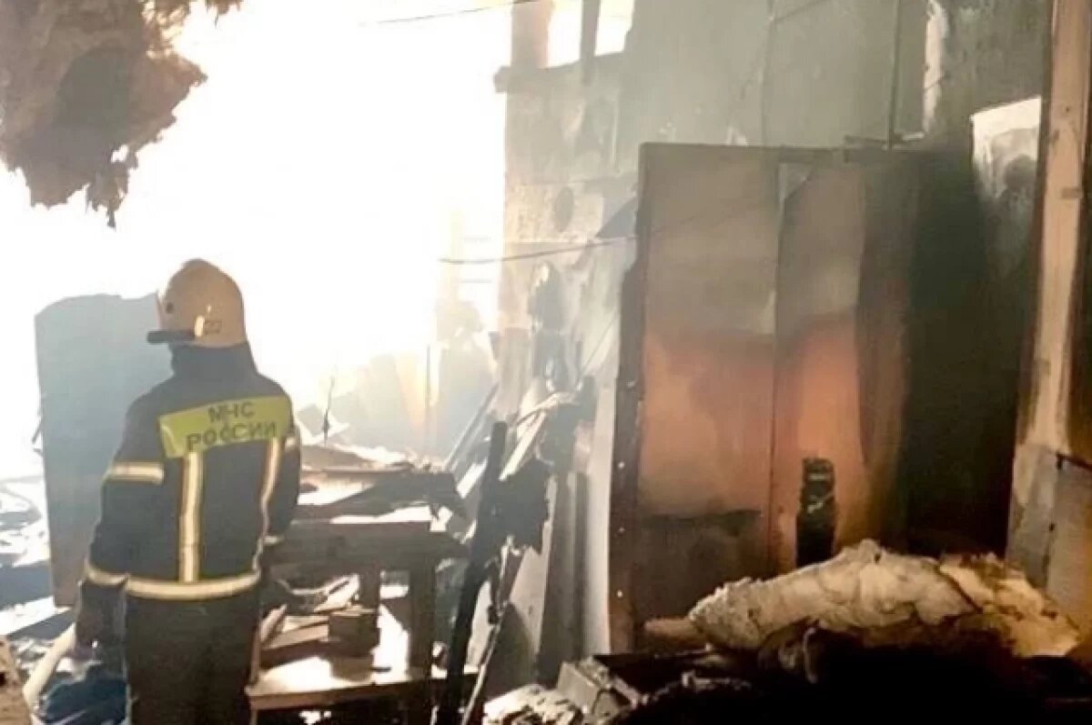    Пожар в мебельном цеху в Краснодаре полностью потушили