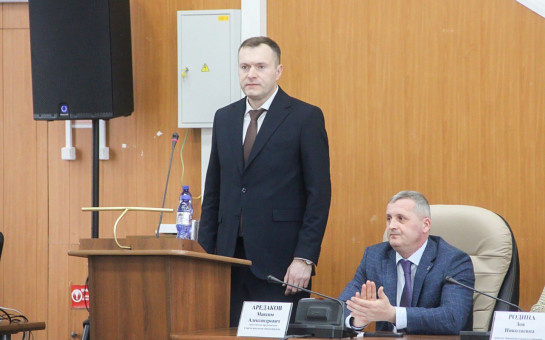    Семен Лапицкий (слева). Источник фото: портал администрации Бердска. berdsk.nso.ru