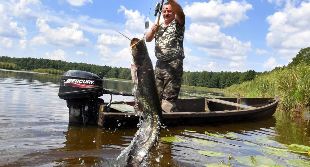 С 1 сентября рыбачить на воде можно будет только с паспортом