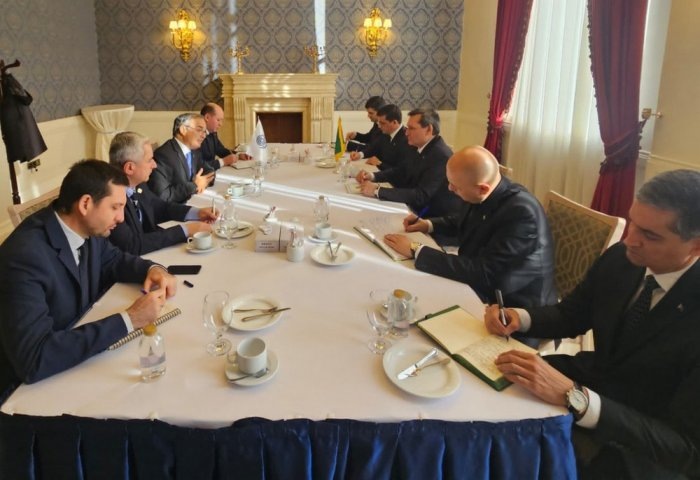 Встреча министра иностранных дел Туркменистана Рашида Мередова с Генеральным секретарем (ОЭС Асадом Маджид Ханом, 12 февраля 2025 года, Тегнран, Иран (Фото: mfa.gov.tm)