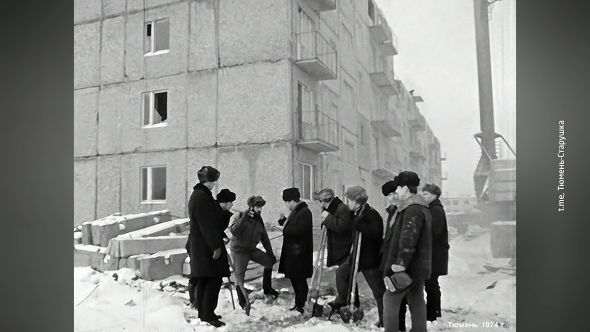 В период бурного развития нефтегазодобычи нужно было быстро создавать инфраструктуру и города