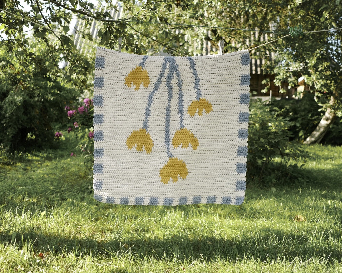 Ковёр У бабушки в саду