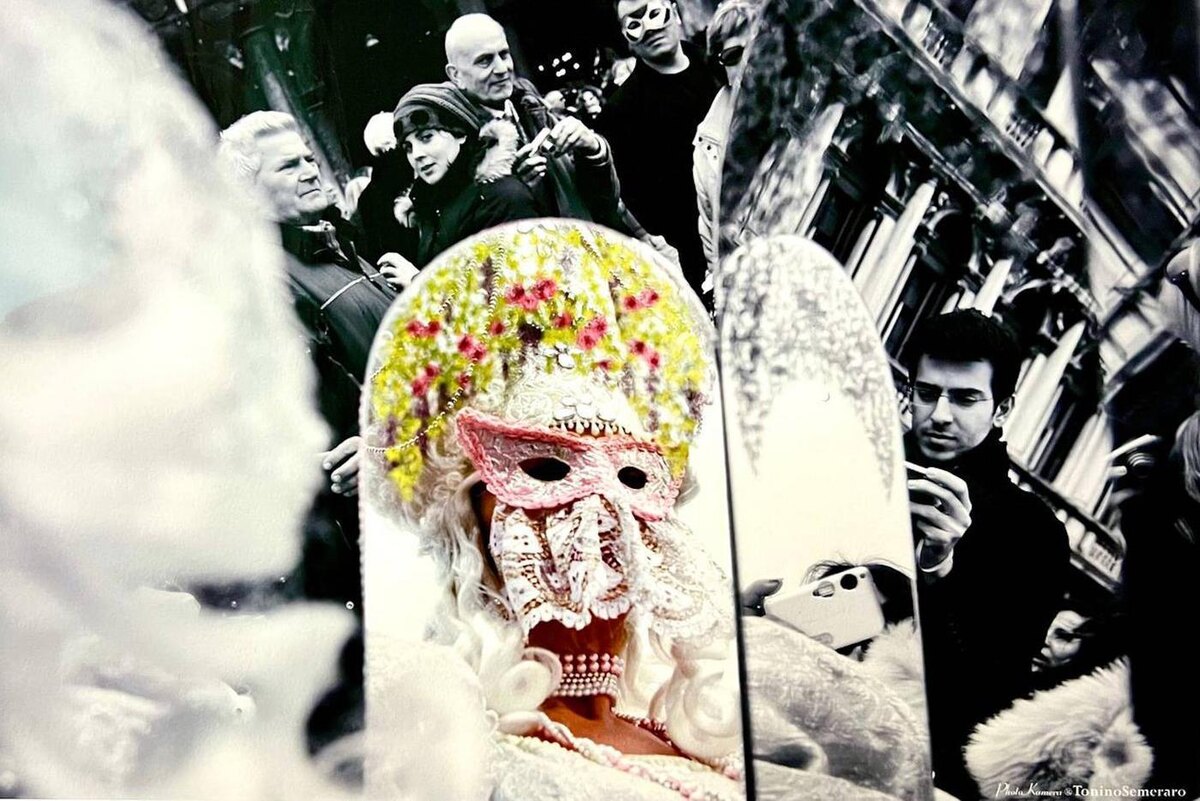 Работа итальянца Тонино Семераро на выставке в Москве. предоставлено прес-службой Культурного центра "Михалково"