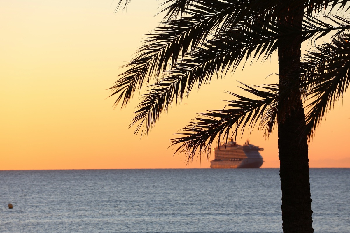 Фото с бесплатного фотостока https://unsplash.com, автор Yanhao Fang