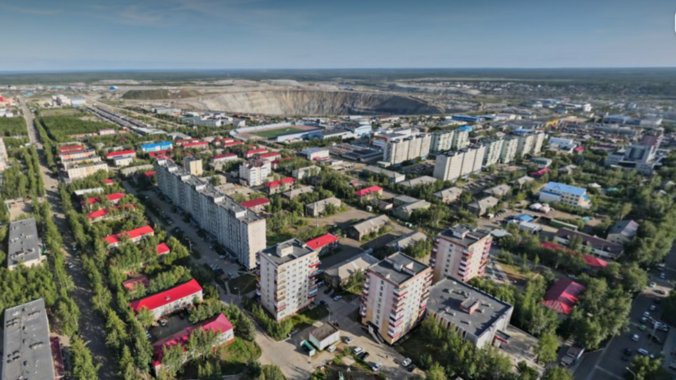 Вид на г. Мирный. 2022 год. Фото – Яндекс панорамы.